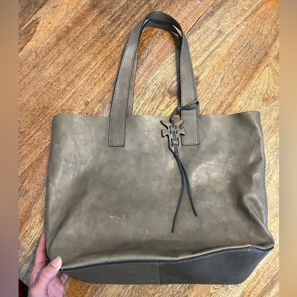 Classic Frye Leather Tote Bag ( Stone color)